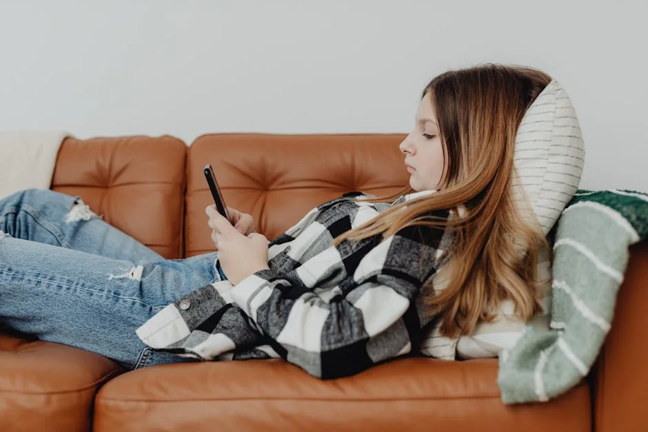 Australia's Teen Social Media Ban Triggers Ad Market Jitters