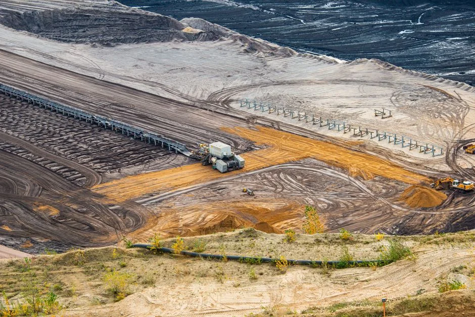 China Exposes Dangerous Coal Mine Secrets — Investors Face New Risks — Environment Nature
