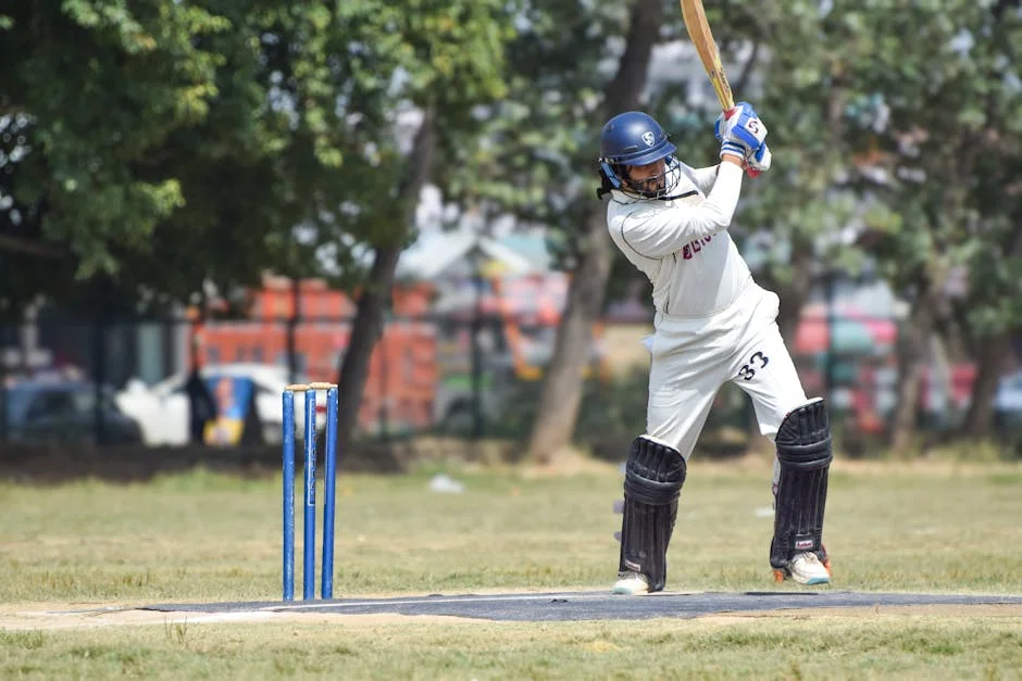 Dhoni's IPL Tactics Could Shake Up Business for Mumbai and Chennai — Economy Business