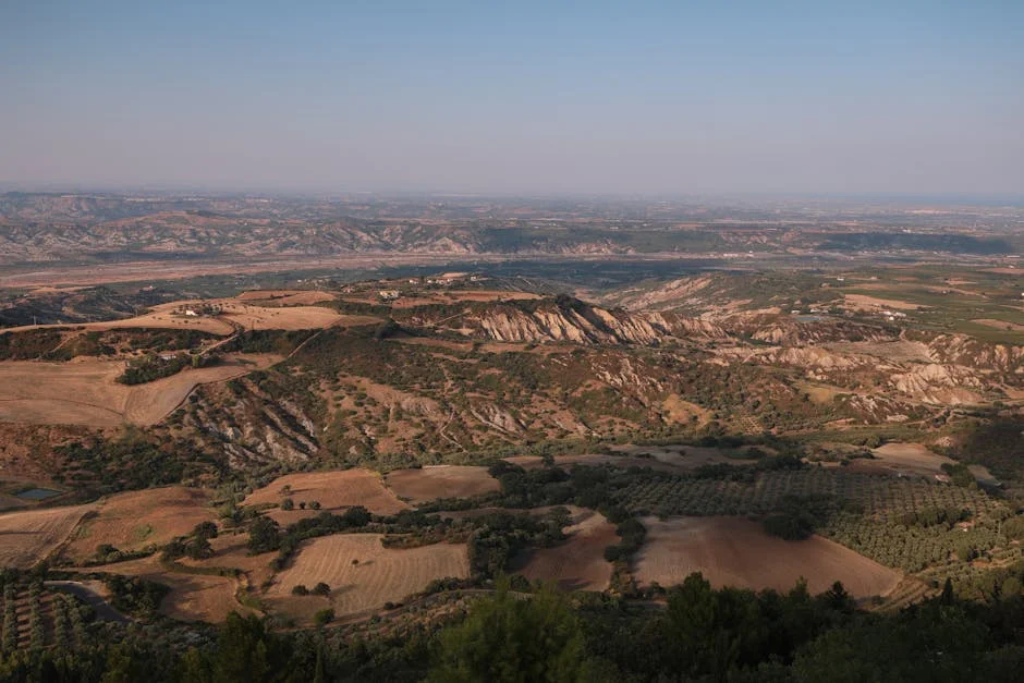 Engaging Coverage of the Economy — BlurryBay