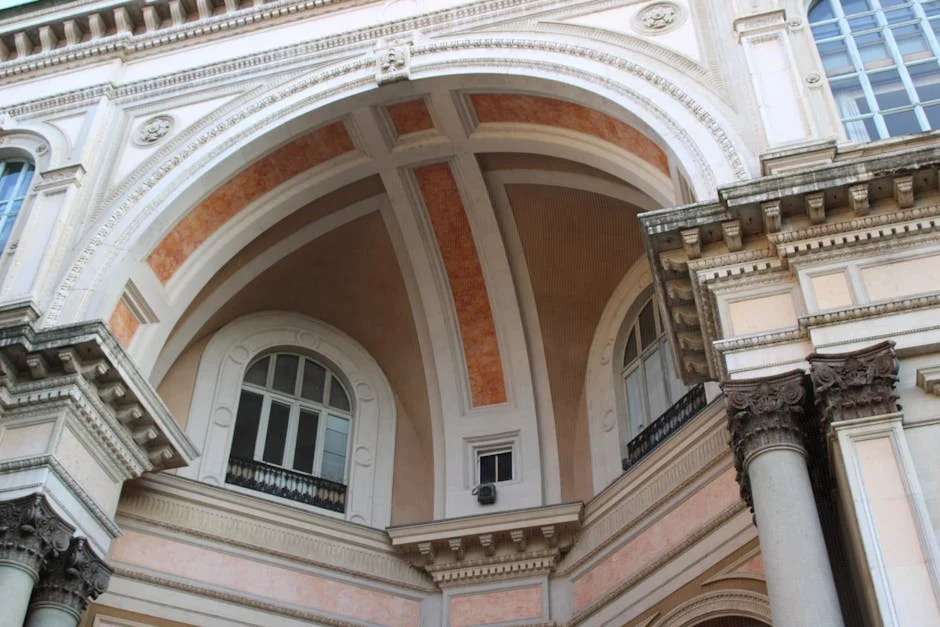 Diverse Coverage of Italian Life