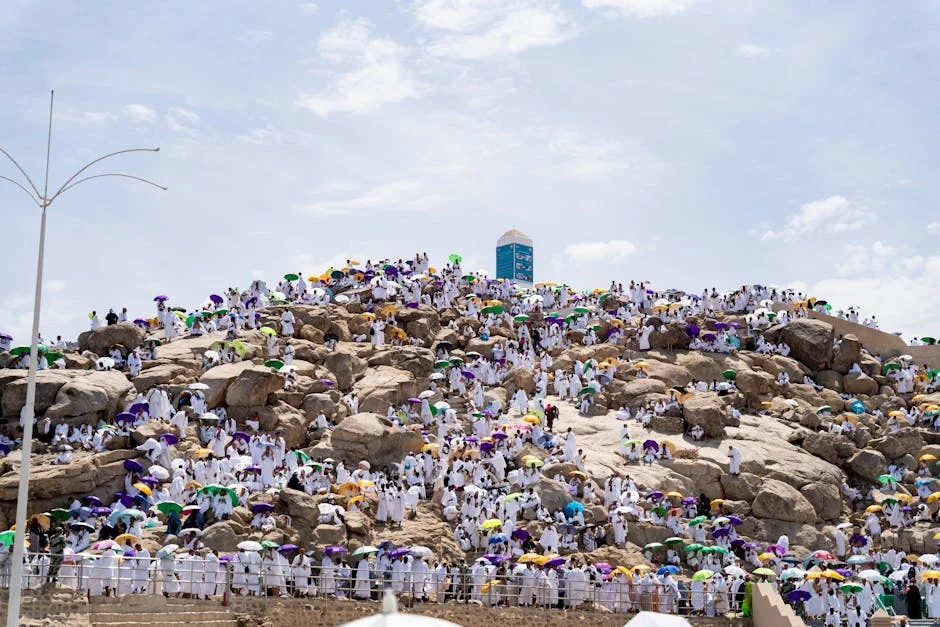First Singaporean Haj Pilgrims Return from Saudi Arabia — Travel Sector Braces — Environment Nature