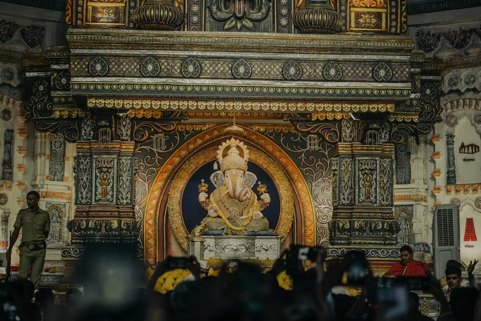 J6 Rester Hooks into Indian Americans' H1-B Dispute, Stirring Up Markets — Economy Business