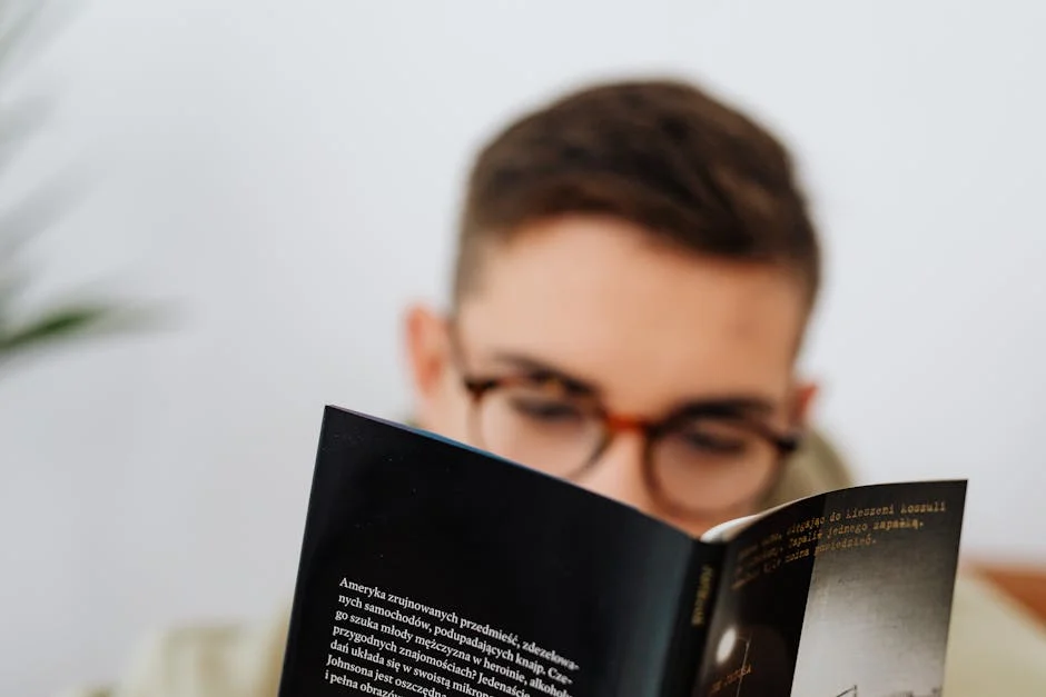 Lola Okolosie Sparks Debate on 'Auntie' as Ageist Harassment — Economy Business