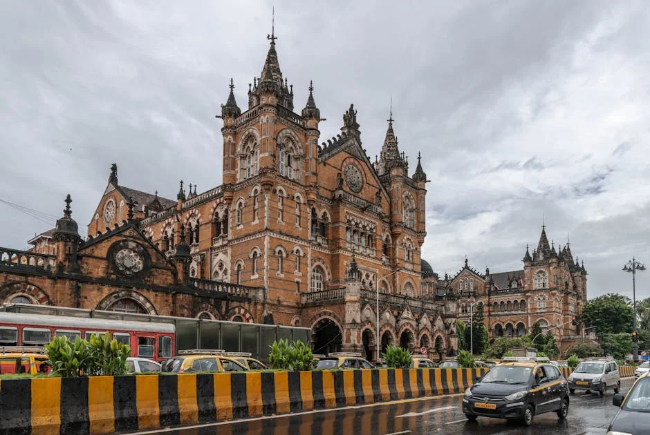 Mumbai Stabbing Suspect Exposes Security Gaps — Markets React to Rising Risks — Economy Business