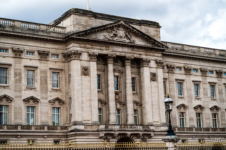 Prince William Calls Harry and Meghan 'Opportunists' — Markets React to Royal Rift — Economy Business